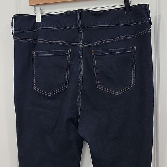 Torrid Jegging Skinny Super Soft High-Rise Jean, Rinse Wash 18S - Picture 6 of 8